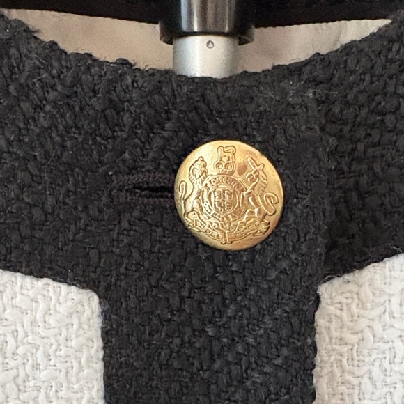 J.Crew Women’s Tweed Jacket with Gold Buttons Size 2P Chic Classic Old Money - Picture 5 of 9